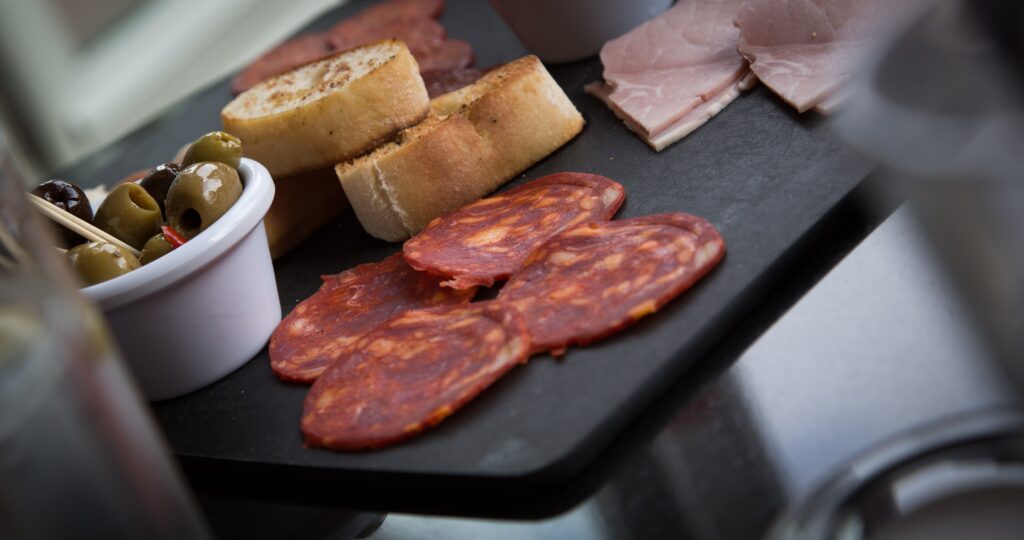 Can Dogs Eat Pepperoni - Why Is Pepperoni Bad for Dogs?